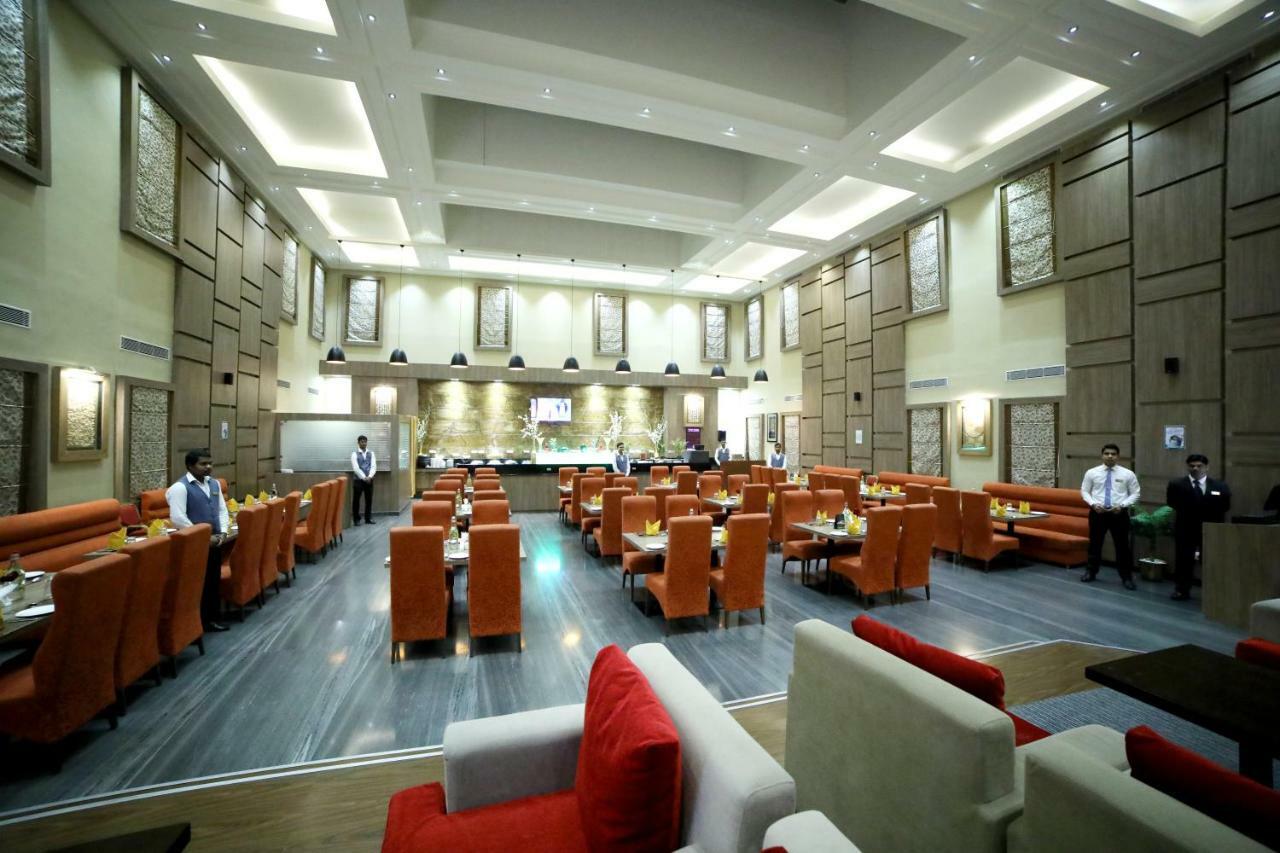 Rg Royal Hotel Bangalore Exterior photo